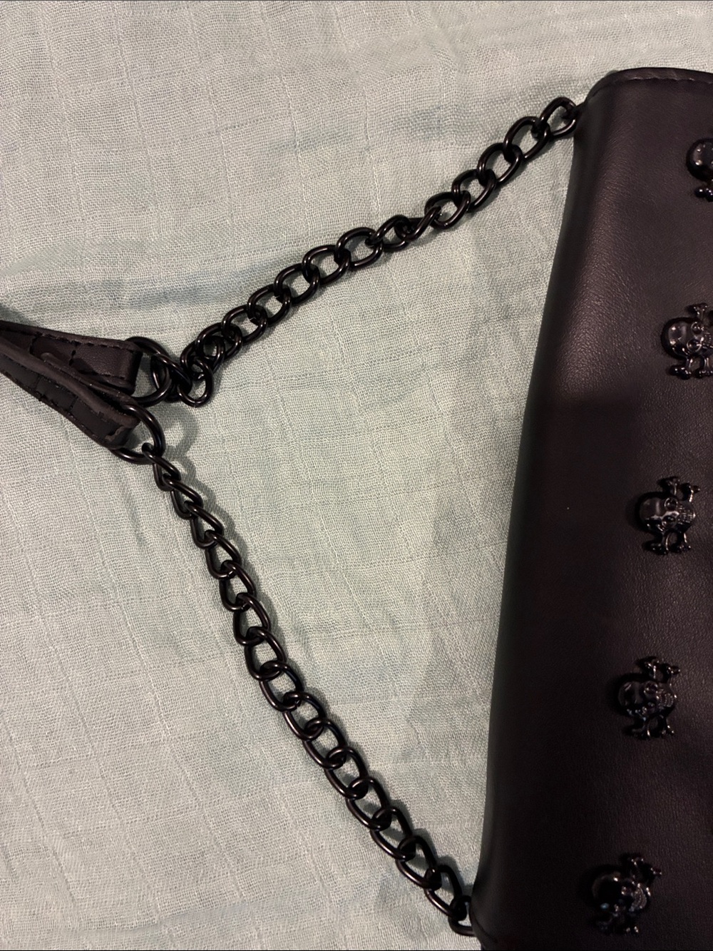 Betsey Johnson Halloween Skull Purse - Picture 2 of 9